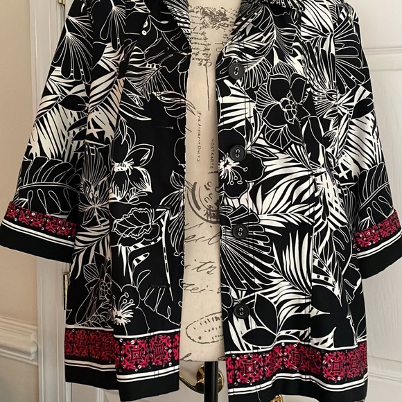 Draper’s & Damon’s jacket - Picture 5 of 10